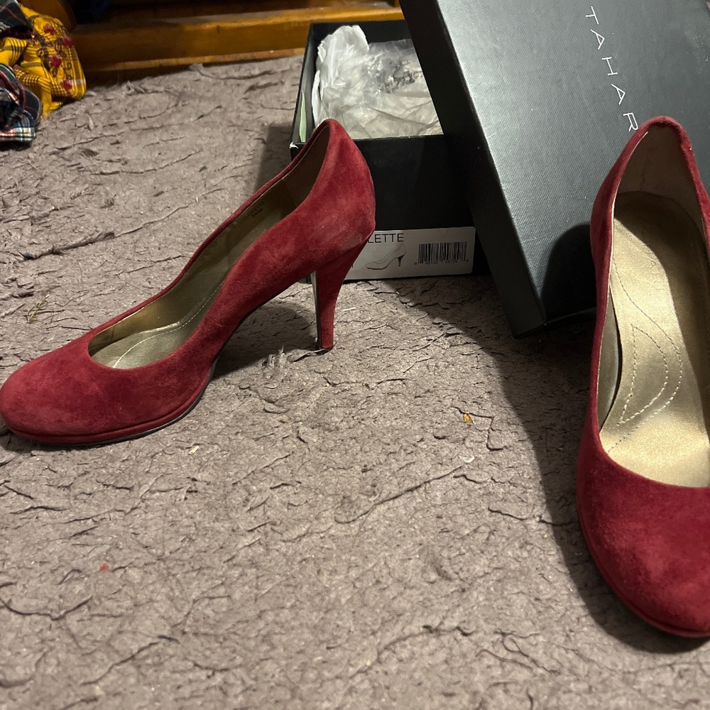 Tahari wine suede heels